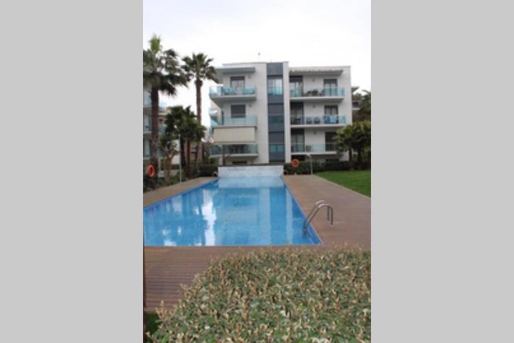 Apartamento Con Piscina Y Parking En Lloret De Mar Apartment ภายนอก รูปภาพ