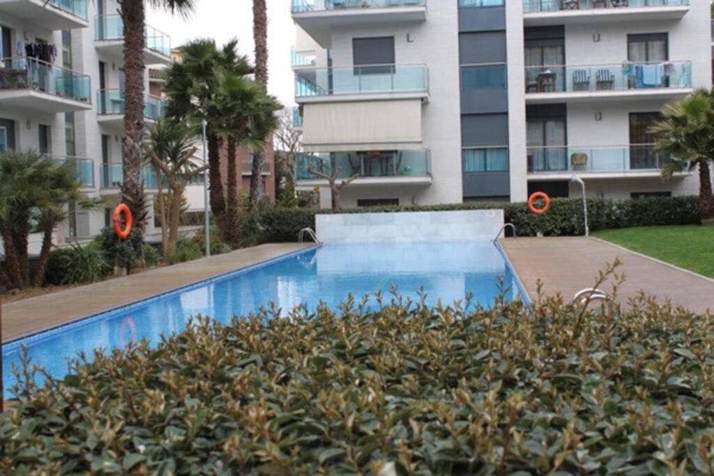 Apartamento Con Piscina Y Parking En Lloret De Mar Apartment ภายนอก รูปภาพ