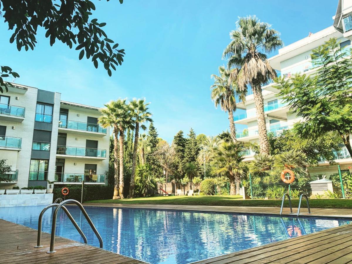 Apartamento Con Piscina Y Parking En Lloret De Mar Apartment ภายนอก รูปภาพ