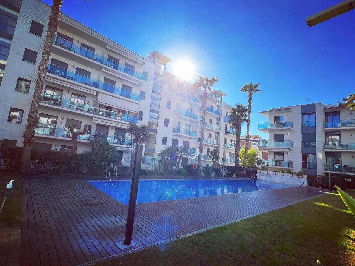 Apartamento Con Piscina Y Parking En Lloret De Mar Apartment ภายนอก รูปภาพ