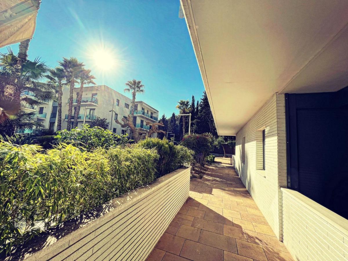 Apartamento Con Piscina Y Parking En Lloret De Mar Apartment ภายนอก รูปภาพ